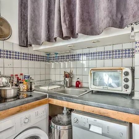 Detailed Household - Lovely Apartment Paris