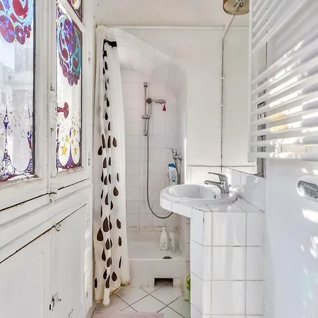 Apartment Detailed Household - Lovely *