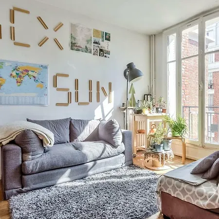 Detailed Household - Lovely Apartment
